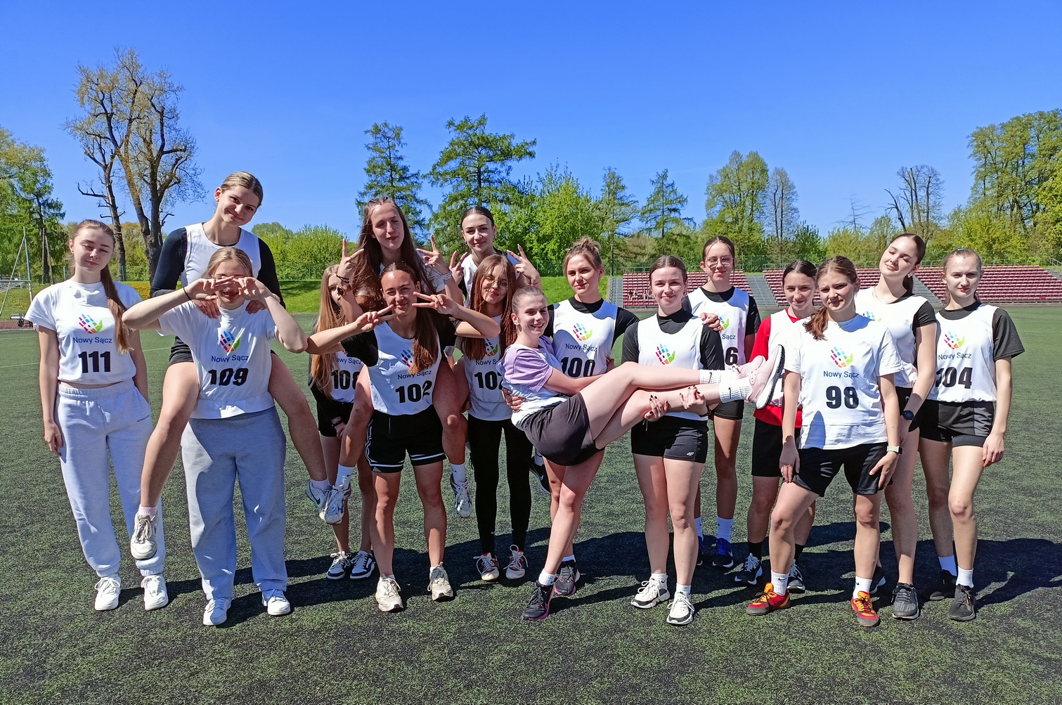 Zdjęcie Drużynowa Liga Dz LA II rzut 04-2025 (2)b226656b-c0c5-4846-abbf-ceaeff459108.jpg w galerii Drużynowa Liga LA dziewcząt - II rzut (28.04.2025)